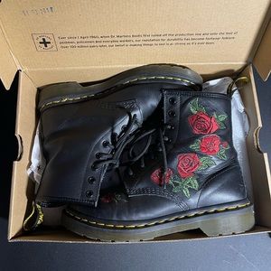 Doc martens Vonda rose boots size 7